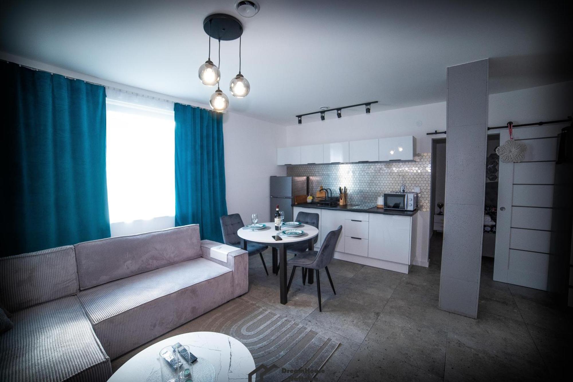 Apartment Dream House Naftowa