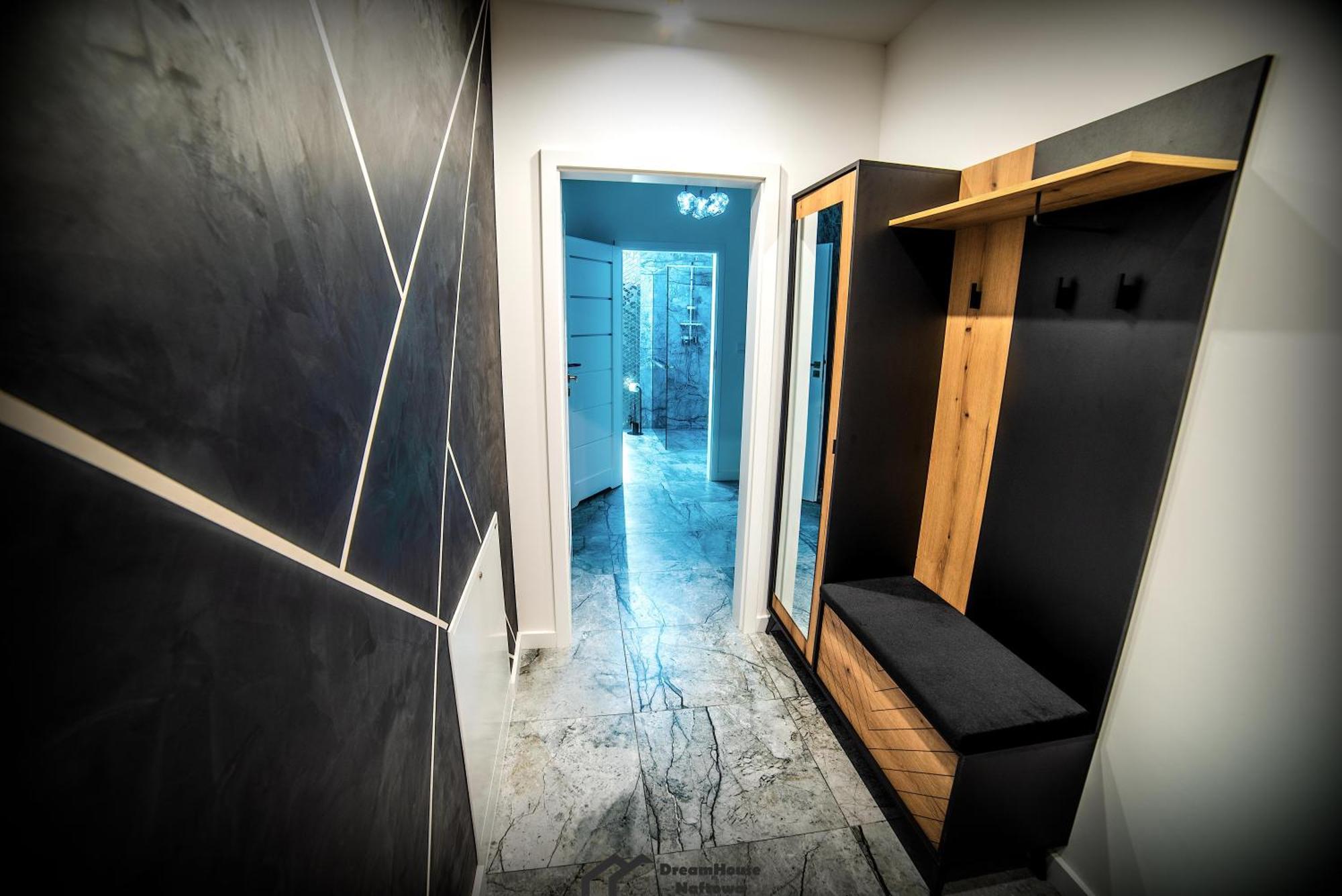 Apartment Dream House Naftowa